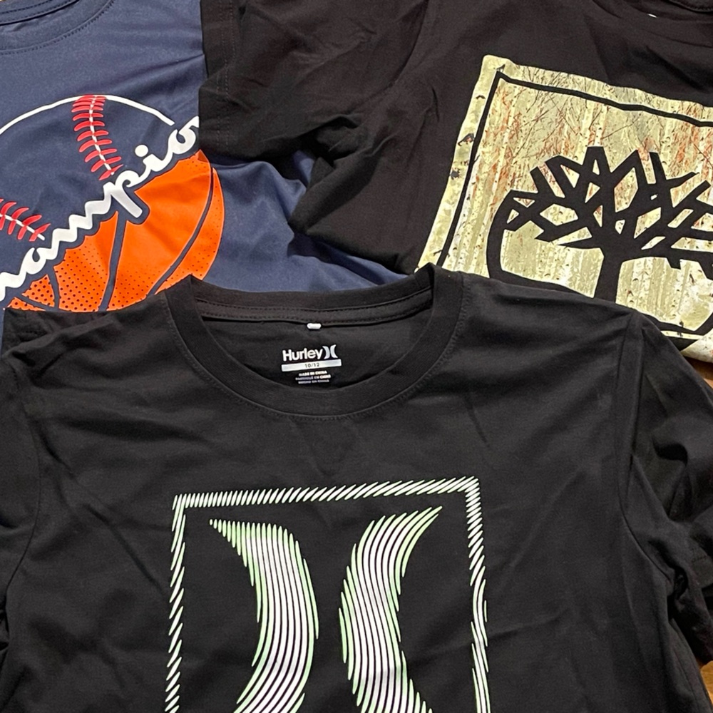 Lot of boys 10/12 shirts in new and like new condition